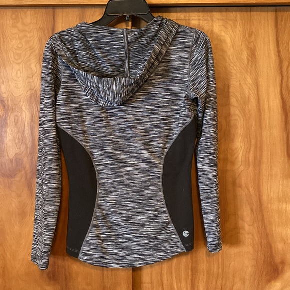 Beachbody Insanity Max 30 Athletic Jacket - Picture 2 of 4